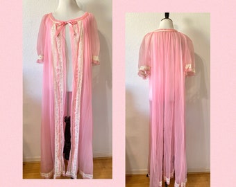 Vintage 1960s Tosca Lingerie Pink Sheer Chiffon Peignoir Robe, Cream Lace Full Length Robe Short Sleeve, Women's Sleepwear Long Robes