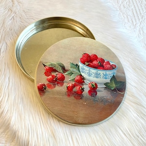Vintage Strawberry Round Metal Tin, Painted Strawberries Still Life Artwork, Vintage Storage Tin Container, Strawberry Kitchen Decor