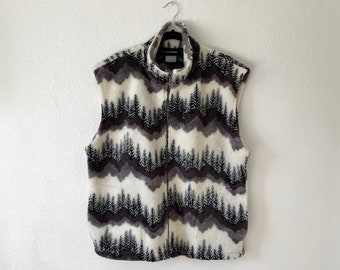 Vintage 90s TeePee Canada Pine Tree Sherpa Sweater Vest, Turtleneck Zipper Vest, Vintage Outdoor Wear Camping/Hiking Jackets & Sweaters