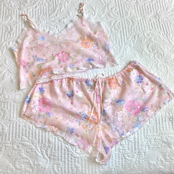 Lot of 2 Victoria's Secret PINK Libya