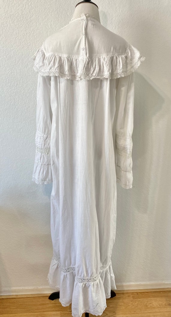 Vintage 1970s Sanbury White Edwardian Nightgown, … - image 5