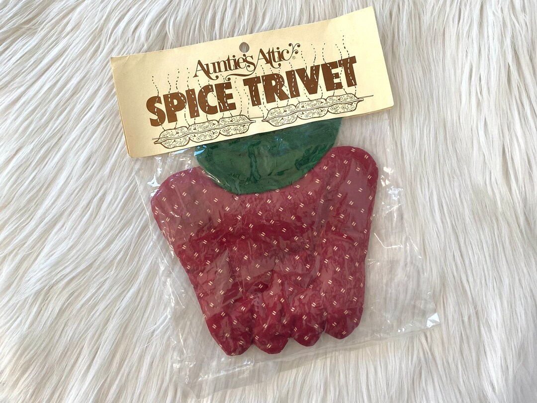 Vintage Auntie's Attic Strawberry Spice Trivet, Scented Fragrant Hot