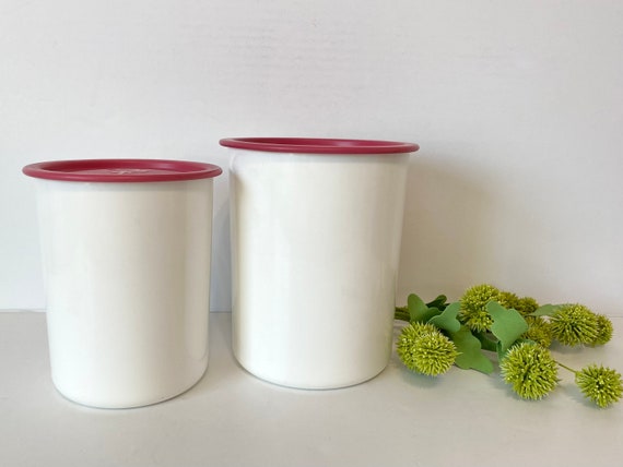 Vintage Tupperware Brand Nesting Cylinder Tupperware, White Plastic  Tupperware With Dark Pink Lids, Vintage Food Storage Containers USA Made 