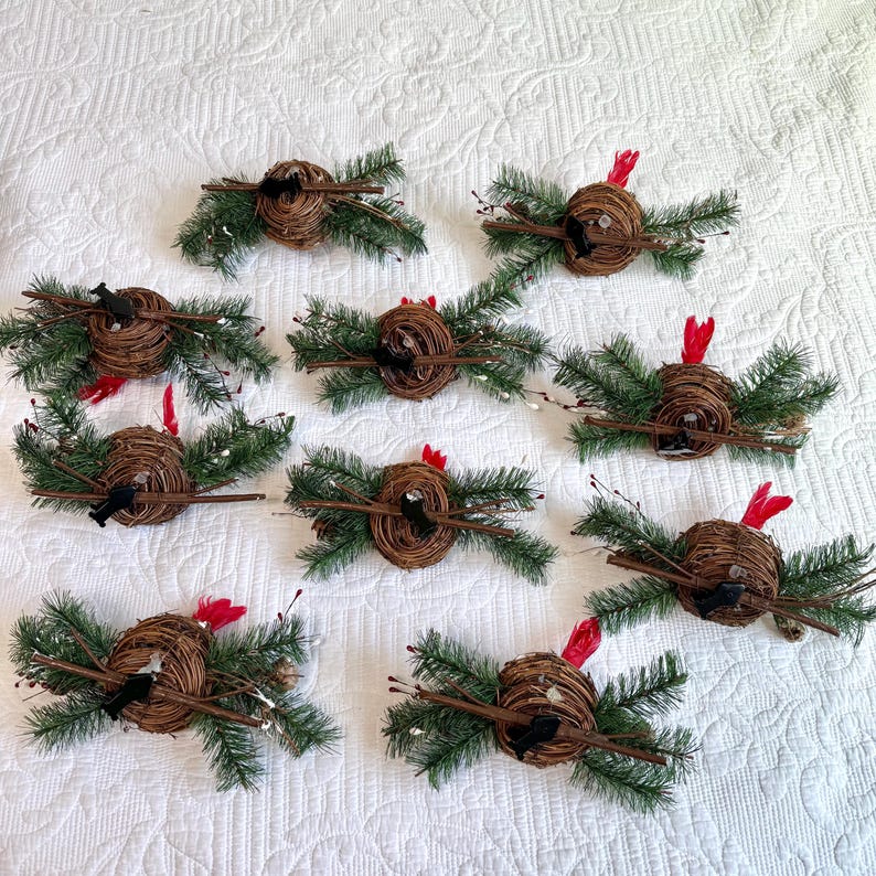 Vintage Cardinals in Bird's Nest Clipon Tree Ornaments, Holiday