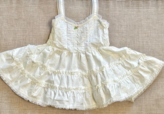 Vintage 1950s White Cotton Baby Dress, Ruffle Embroidered Circle Skirt Dress, Stoneswear South Carolina Toddler Size 2 View 3