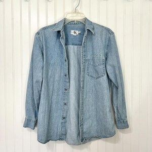 Vintage 90s Calvin Klein Jeans Chambray Button Down Shirt, Long Sleeve Button Blouse, Medium Wash Denim Shirt Women&#39;s Petite 100% Cotton