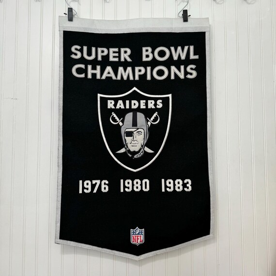 Vintage NFL Raiders Super Bowl Champions Banner, Winning Streak