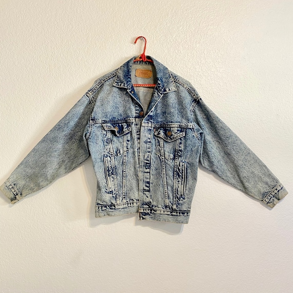 Grey Striped Shirt With Denim Jacket - Aesthetic Shirt Templates