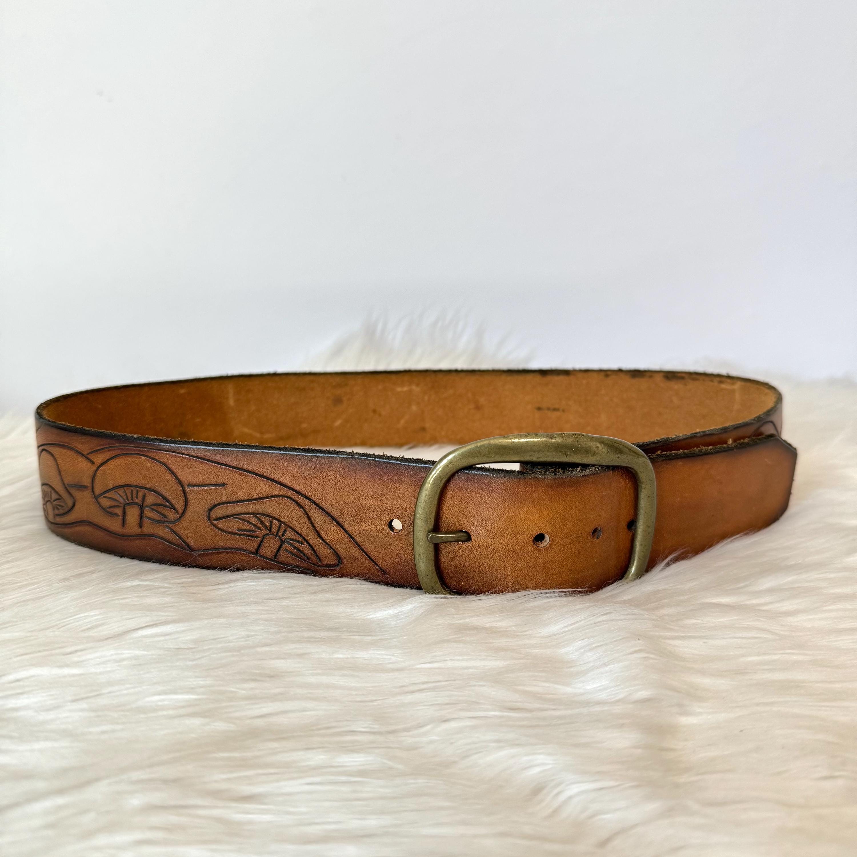 Vintage 70s Mushroom Tan Leather Belt, Mushroom/sun Bohemian  display picture 1