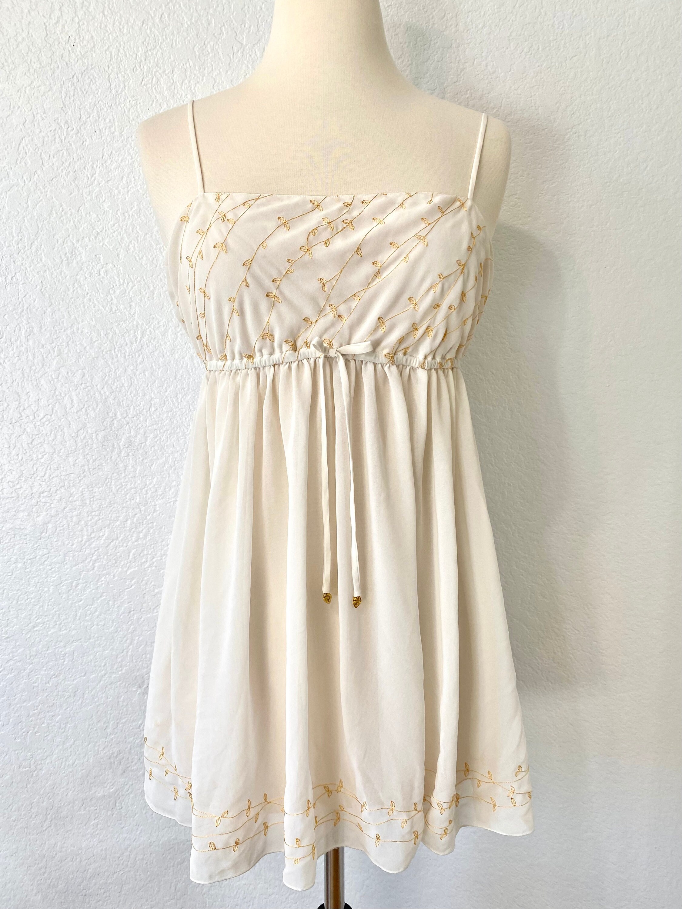 Vintage 90s Victoria s Secret Babydoll Slip Dress White Slip Dress Gold Leaf Embroidered Women s Lingerie sleepwear slips Etsy Canada