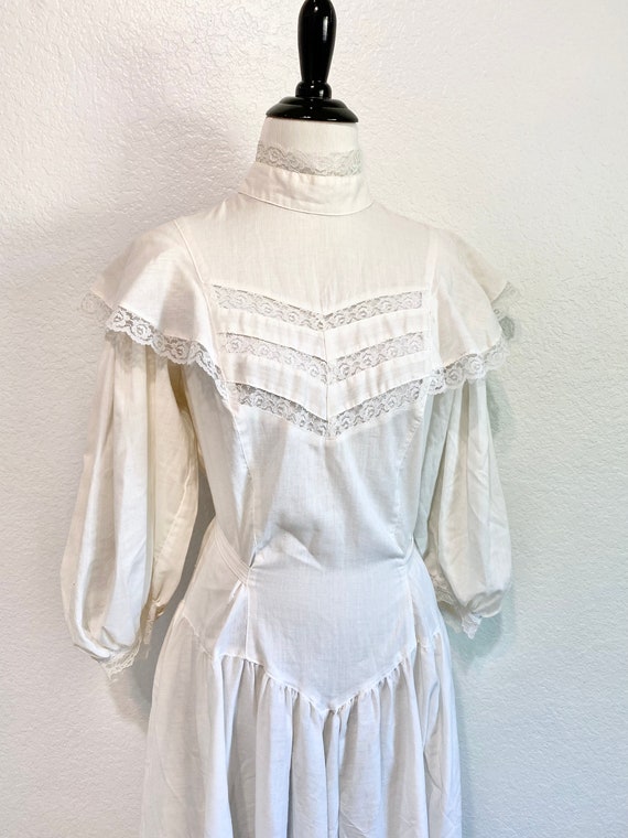 Vintage 70s Victorian Style High Neck White Lace … - image 5