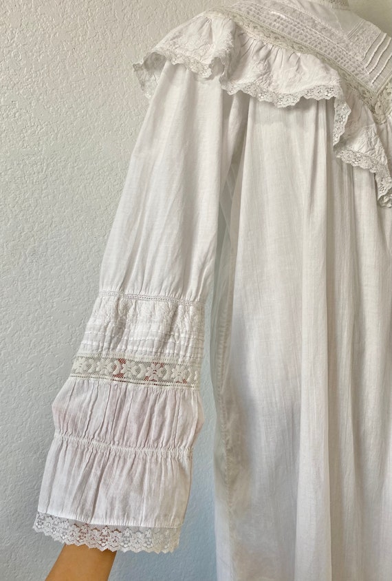 Vintage 1970s Sanbury White Edwardian Nightgown, … - image 7