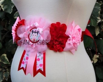 Strawberry Baby Shower Mommy to be Sash, Spring Maternity Sash for Mommy to be, Red Pink Strawberry Baby Shower Sash sweet berry