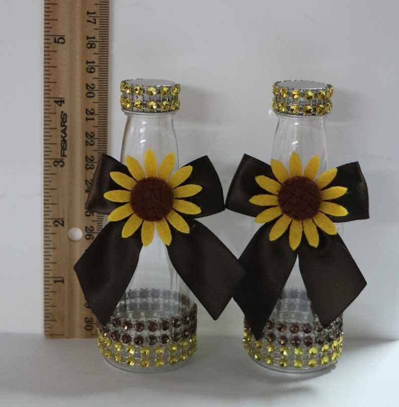 12 Sunflower Themed Baby Shower Bridal Party Favor Bottles Image 0 1