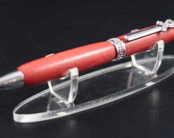 Pen in support of Breast Cancer UK