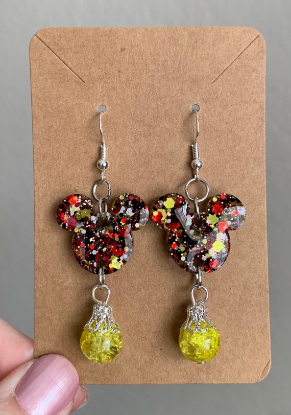 Elegant Flat Mouse Beaded Dangle Earrings in classic Mouse Inspired Glitter With Black Red White and Yellow Glitter With Yellow Bead Etsy Canada