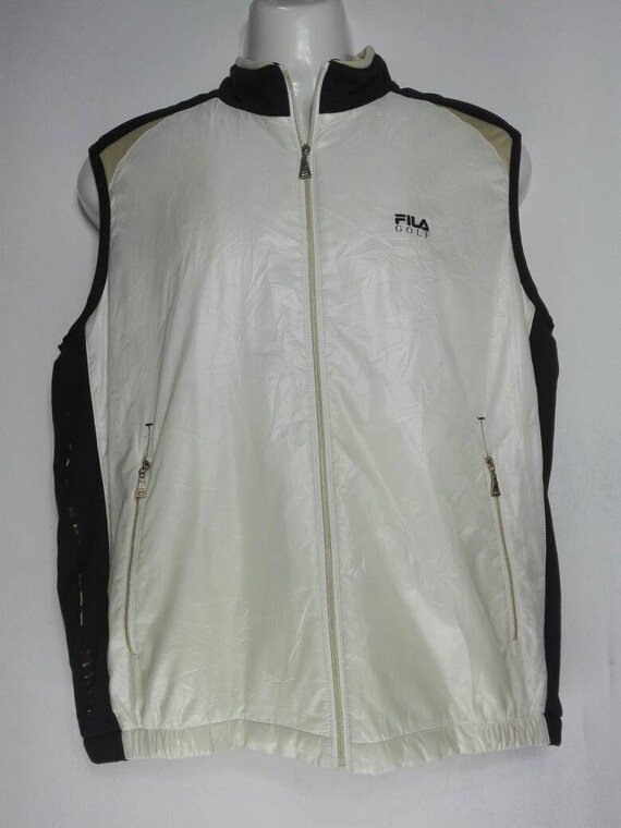 fila sleeveless jacket