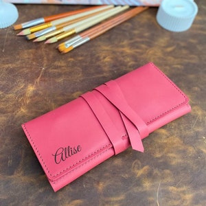 Handcrafted Leather Paint Brush Case - Personalized Holder for Artists - Custom Gift for Painter - Artist Paint Brush Roll in Leather