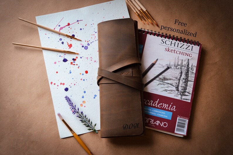 Personalized Leather Paint Brush Roll: Artist Travel Case image 8