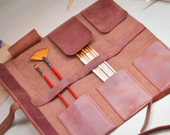 Rouleau à pinceaux en cuir personnalisé : outil d'artiste et trousse
