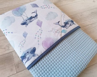 Babydecke / Kuscheldecke fliegender Wal