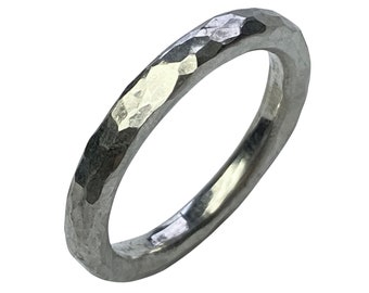 Hammered ring, goldsmith's work