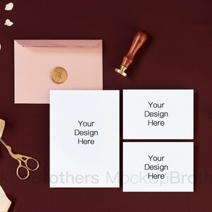 Mockup de cartão, mockup de convite de casamento, mockup de cartão RSVP, mockup de cartão em branco, mockup de conjunto de convites, mockup de cartão estilizado, mockup flat lay