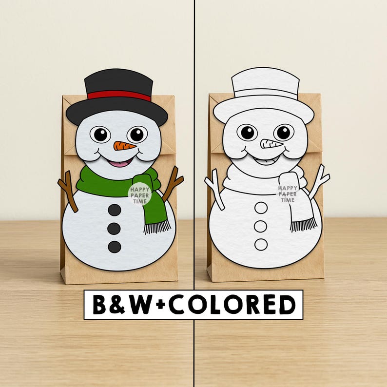 Puede incluir: Dos bolsas de regalo de papel kraft, una en color y otra en blanco y negro, cada una con un dise&ntilde;o de mu&ntilde;eco de nieve. El mu&ntilde;eco de nieve de color tiene un sombrero de copa negro con una banda roja, una bufanda verde y una nariz de zanahoria. El texto "HAPPY PAPER TIME" est&aacute; en la bufanda.