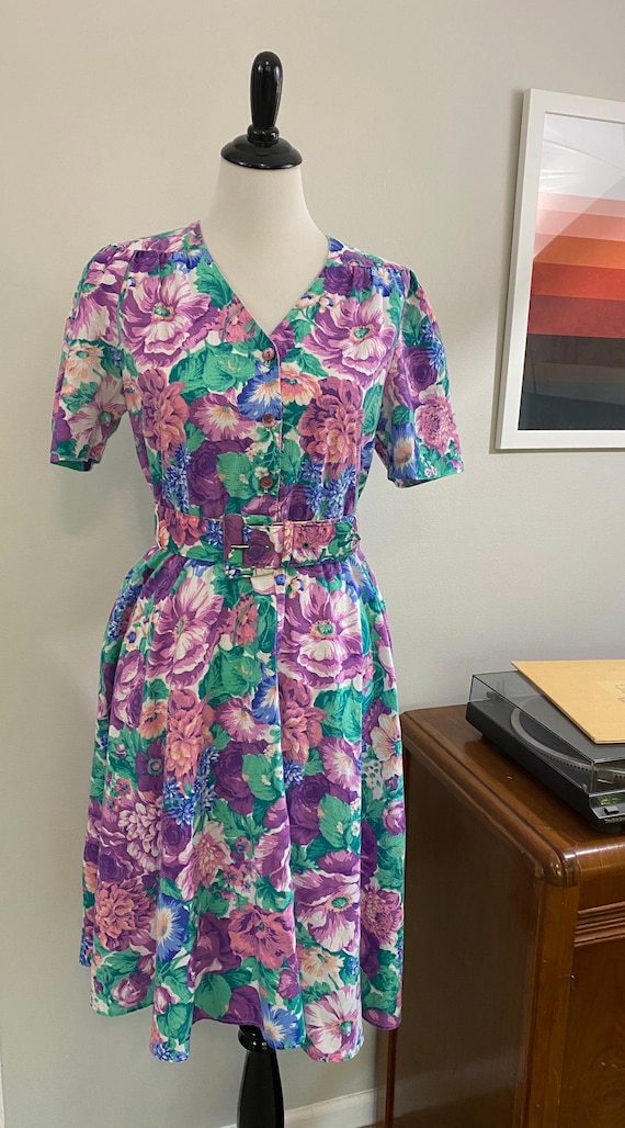 1980s Vibrant Floral Belted Day Dress