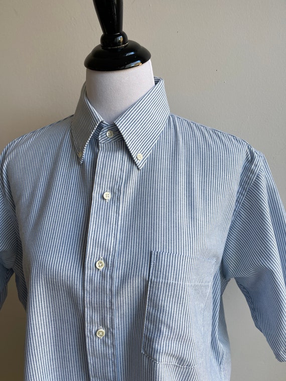 80s Vintage Men’s Striped Shortsleeved Button Dow… - image 5