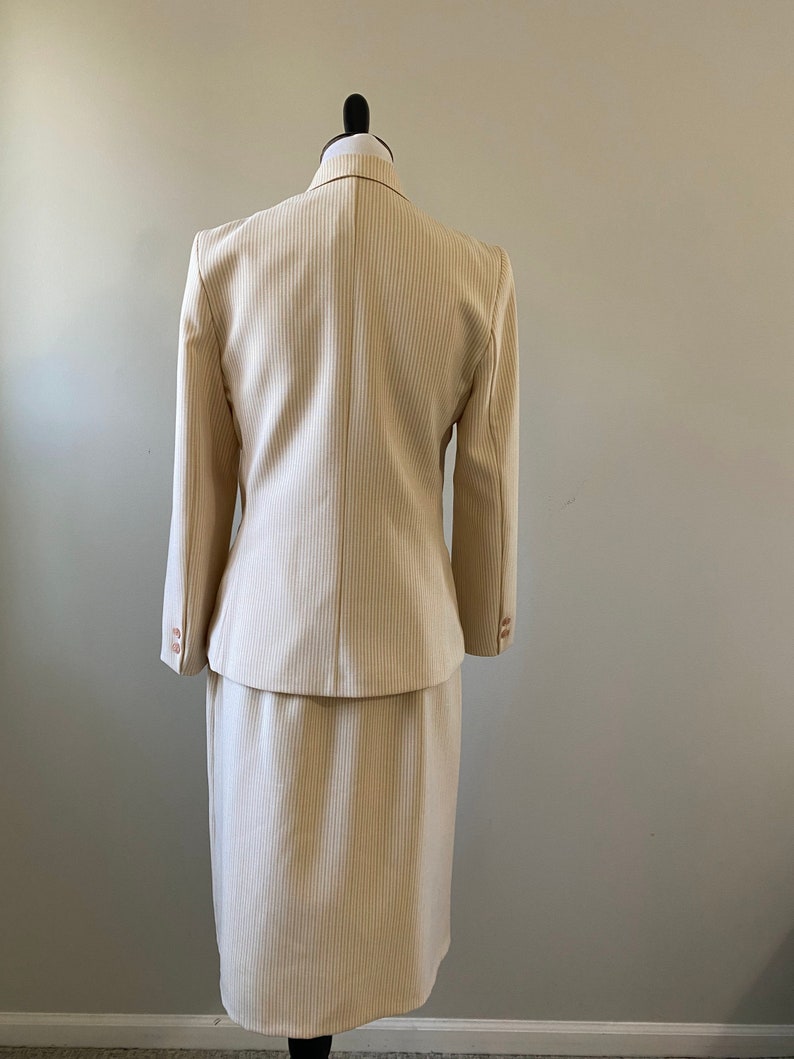 1970s/1980s Tan and White Stripe The Fashion Place Skirt Suit Set image 3