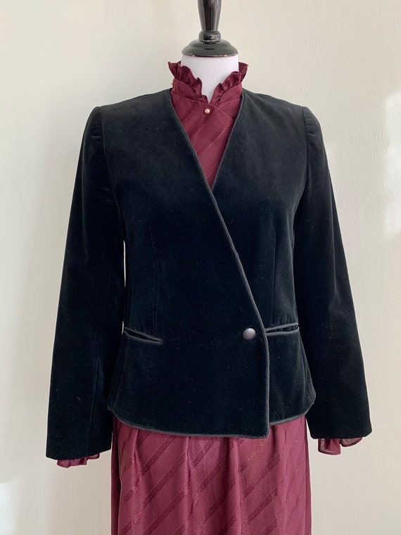 Black Velvet Vintage Weathervane Evening Blazer, … - image 3