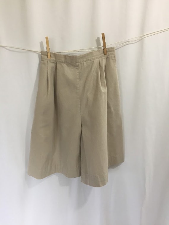 khaki mom shorts