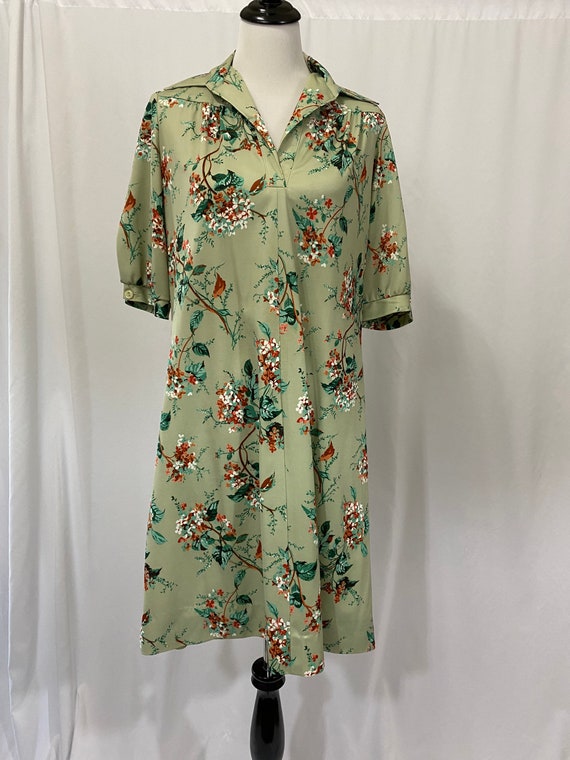 Vintage 1970s Green Floral Polyester Dress Housedr