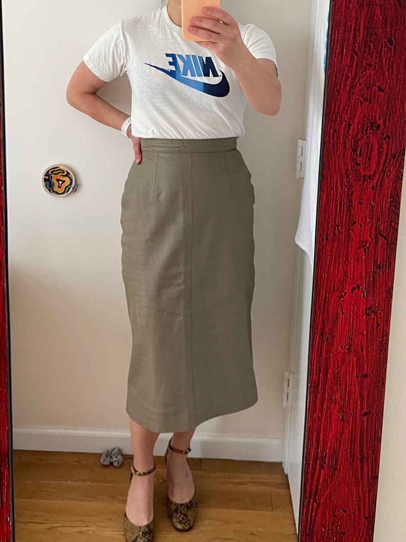 Vintage Putty Midi Doncaster Leather Skirt, 28 W image 8