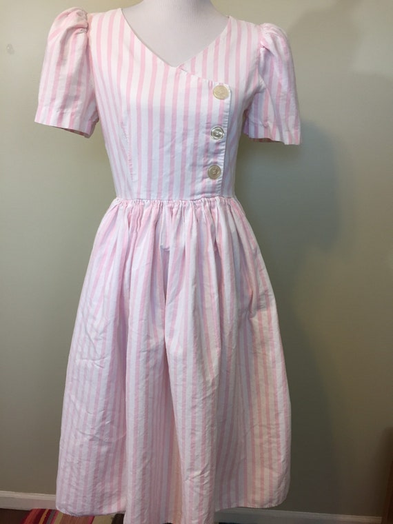 Sweet Vintage 1980s Pink White Dress/Prairie Vibes