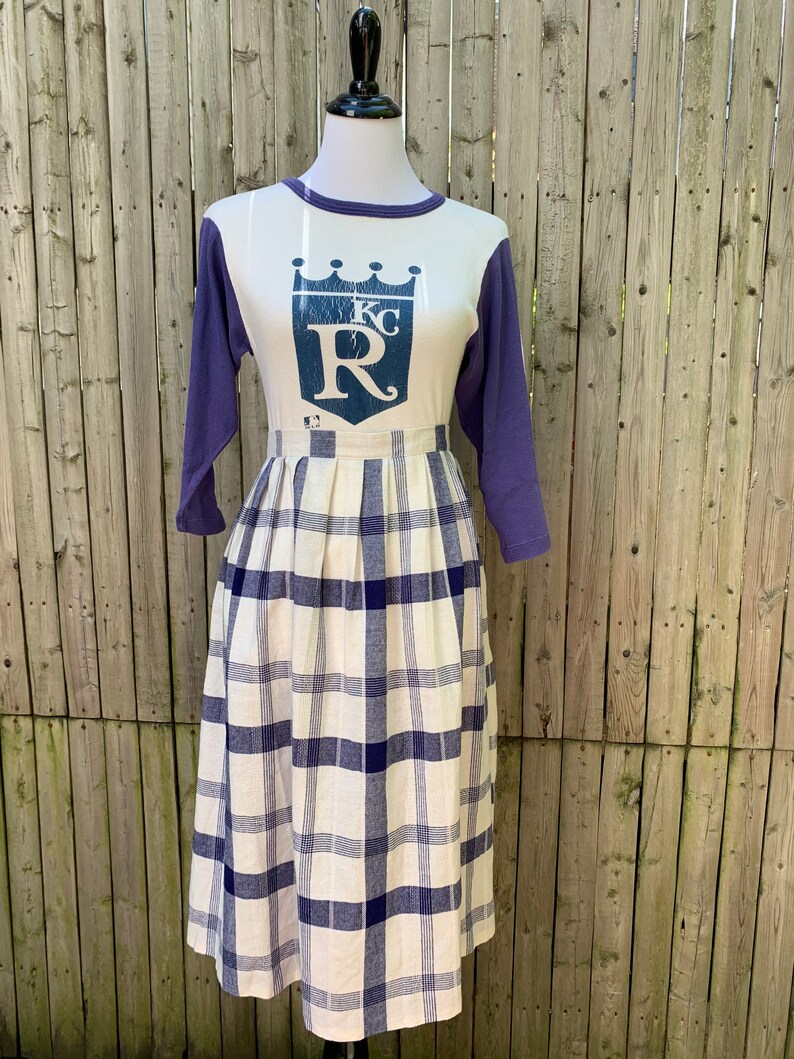 Vintage Healthknit \u201cKansas City Royals\u201d blue x white baseball t-shirt Made in USA features