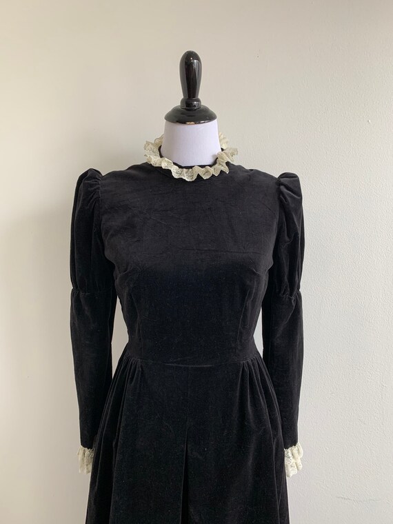 60s 70s Black Velvet Couriers California Maxi Edw… - image 9