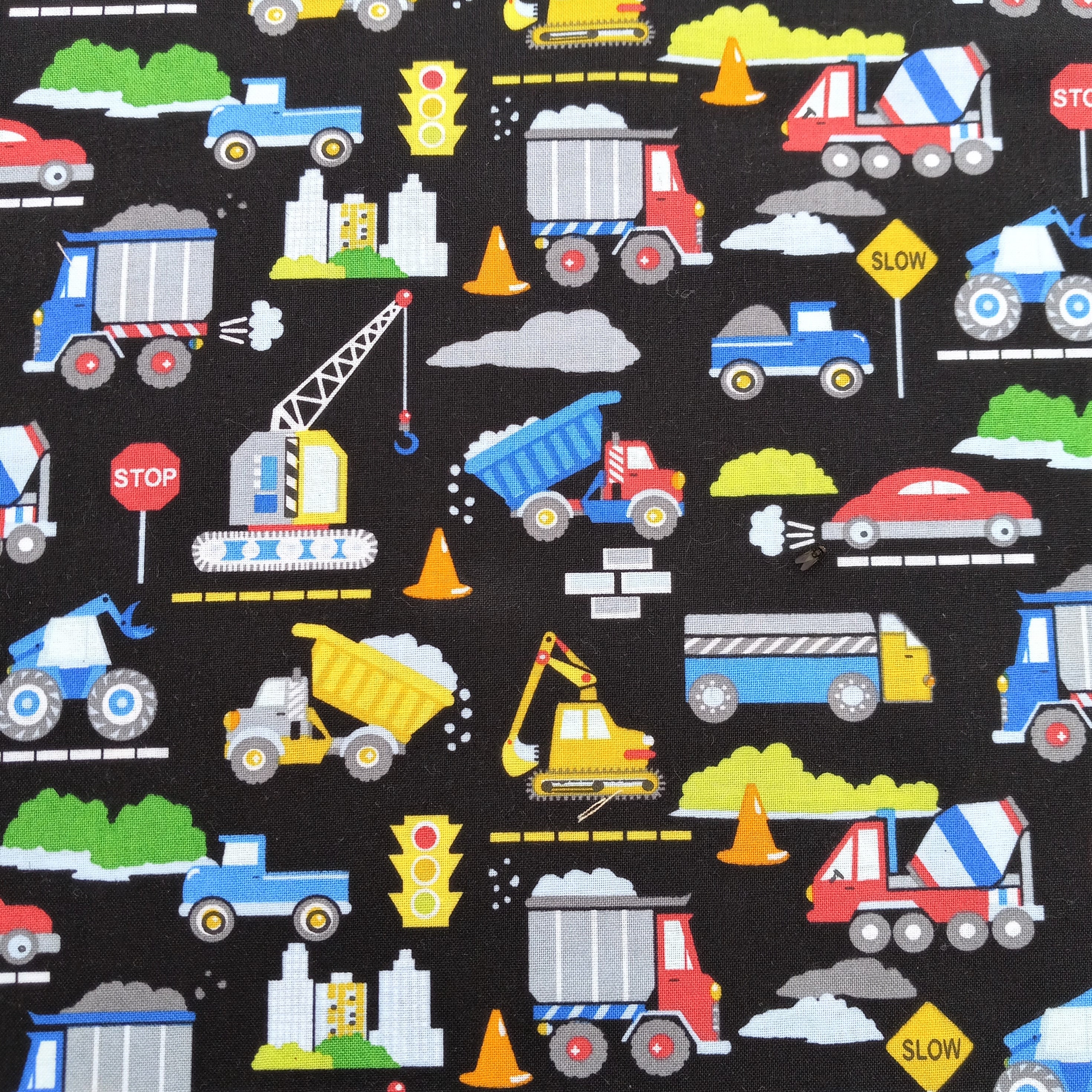Small Green Vehicle Snack Bag, Cars and Trucks Fabric, Boys Pencil