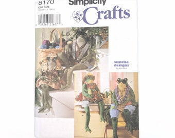 Frog Pattern, Stuffed Frog and Clothes, Simplicity 8170, 26 Inch Frog, Spring Vintage Craft, UNCUT OOP Pattern - VP4303