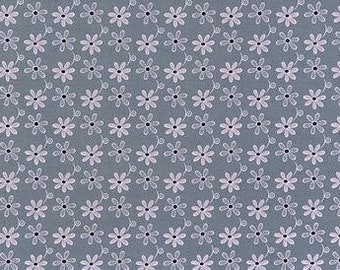 Daisy Floral Fabric, Light Pink Retro Daisies on Gray, Patty Reed, Happy Fabric, NEW OOP Fabric Off the Bolt BTHY - 1/2 Yard - NF2410
