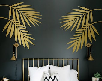 Minimalist Palm Leaves Vinyl Decal – Bring Tropical Vibes & Tranquility to Your Walls