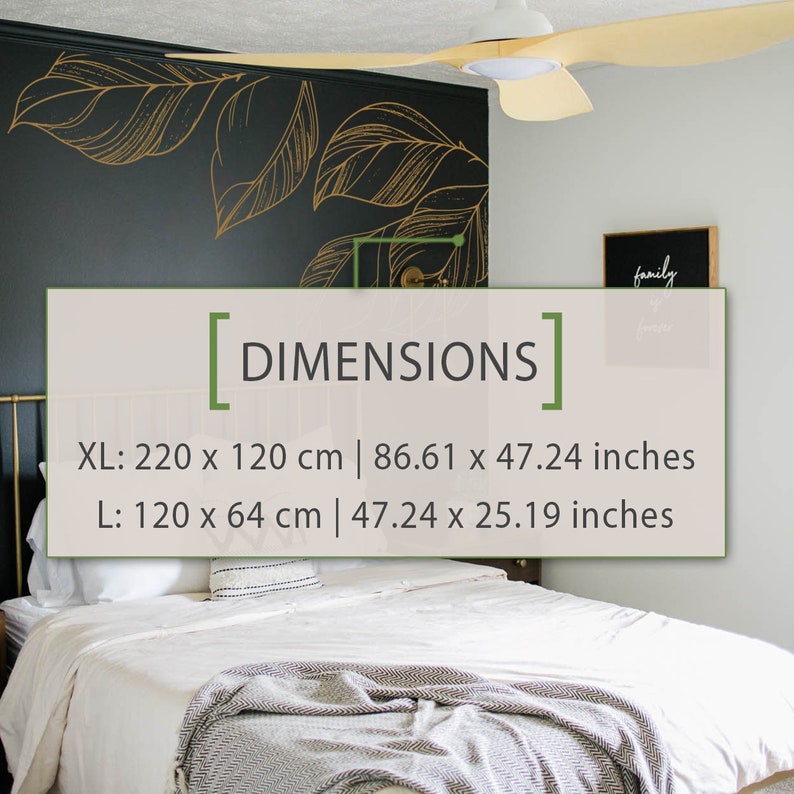 K&ouml;nnte beinhalten: Eine schwarze und goldene Wand mit einem Blattdesign. Der Text [DIMENSIONS] wird in einem wei&szlig;en Kasten mit den folgenden Ma&szlig;en angezeigt: XL: 220 x 120 cm | 86,61 x 47,24 Zoll, L: 120 x 64 cm | 47,24 x 25,19 Zoll.