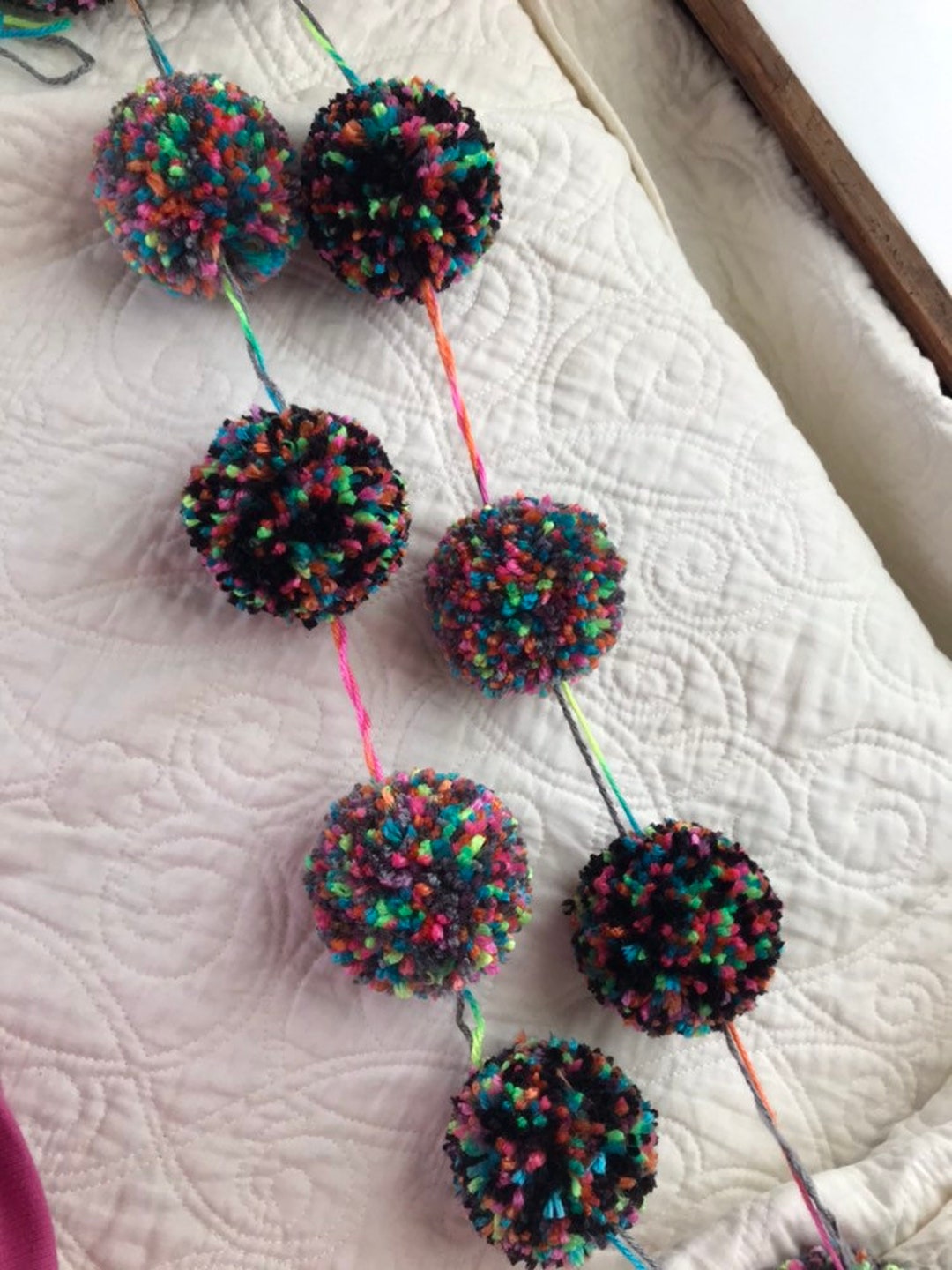 Crochet Bubble Garland, Chunky Yarn Pom Garland Decoration 