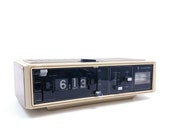 Vtg Juliette Solid State Flip Number Clock Radio FDC-1072 For Repair Or Parts Not Working