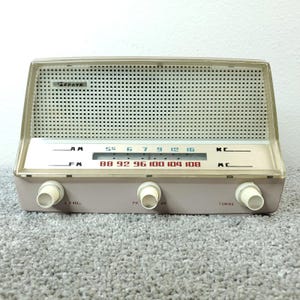 Sansei Zephyr Tube Radio AM/FM Made In Japan Vintage Pink Beige 1960&#39;s Works