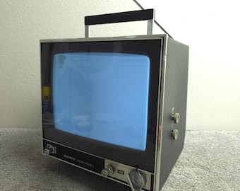 Vintage SONY TV Solid State TV-110 B&W 1970s Japan Portable Television Dim Screen, Works