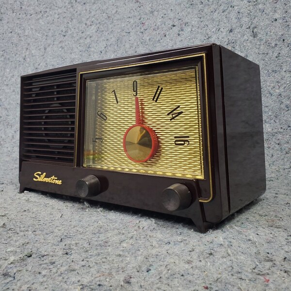 Silvertone Tube Radio 3004 AM Tabletop Bakelite Vintage 1950s MCM Sears Works