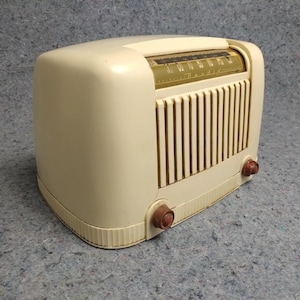 Bendix Aviation Tube Radio Model 55L2 Vintage White AM Tabletop Not Working
