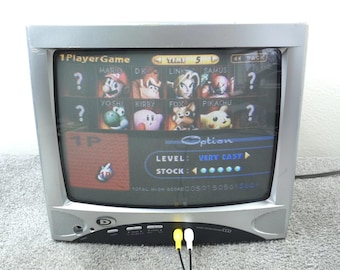 Durabrand CRT TV Retro Gaming Television 13” Vintage 2005 AV Inputs No Remote